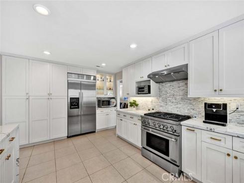 1033  Damascus   Circle, Costa Mesa, CA