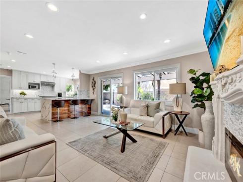 1033  Damascus   Circle, Costa Mesa, CA