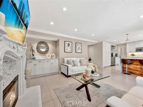 1033  Damascus   Circle, Costa Mesa, CA