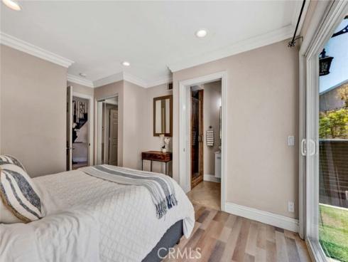 1033  Damascus   Circle, Costa Mesa, CA