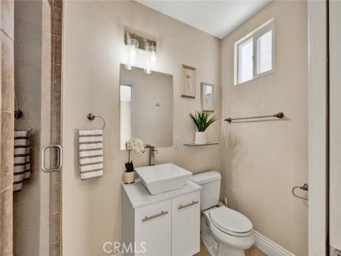 1033  Damascus   Circle, Costa Mesa, CA