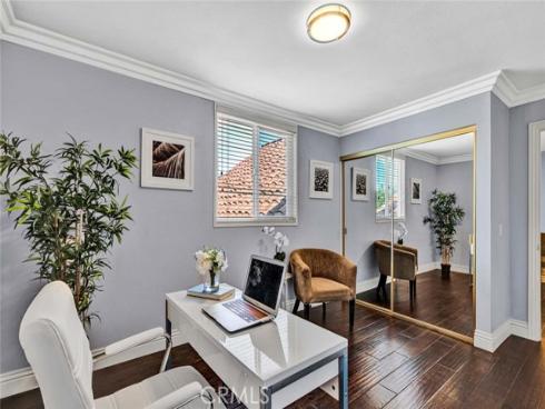 1033  Damascus   Circle, Costa Mesa, CA