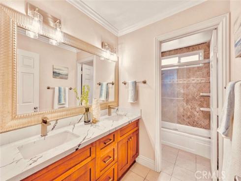 1033  Damascus   Circle, Costa Mesa, CA