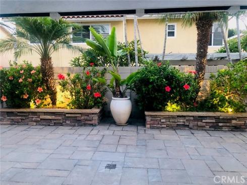 1033  Damascus   Circle, Costa Mesa, CA