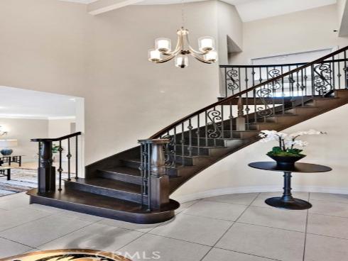 1033  Damascus   Circle, Costa Mesa, CA