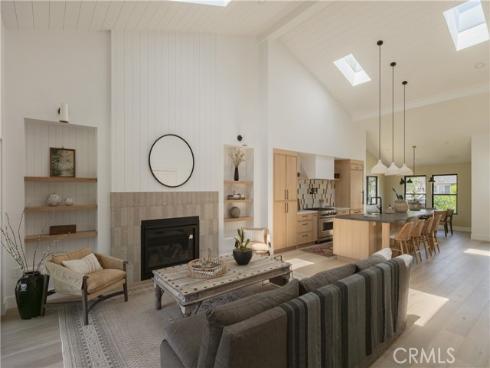 459 E 18th Street, Costa Mesa, CA