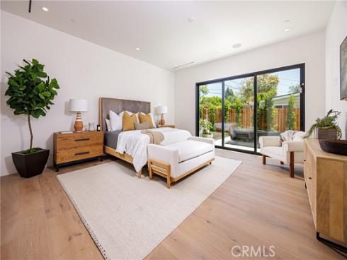 482 Costa Mesa Street, Costa Mesa, CA