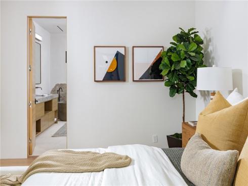 482 Costa Mesa Street, Costa Mesa, CA