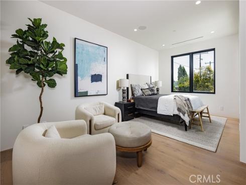 482 Costa Mesa Street, Costa Mesa, CA