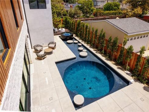 482 Costa Mesa Street, Costa Mesa, CA