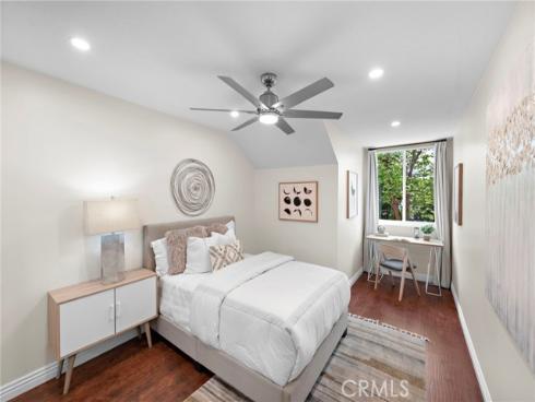 2554 Elden B101 Avenue, Costa Mesa, CA