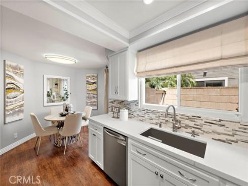 2554 Elden B101 Avenue, Costa Mesa, CA