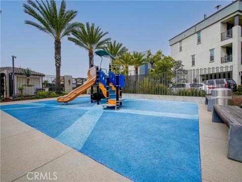 1022 Bridgewater Way, Costa Mesa, CA