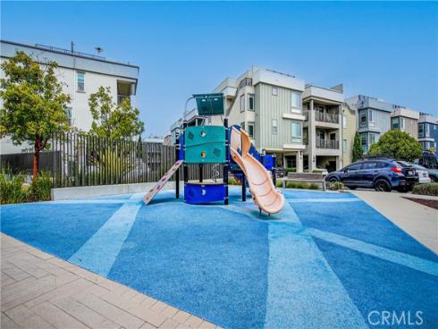 1022 Bridgewater Way, Costa Mesa, CA