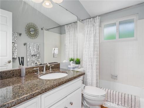 208 Dartmouth Place, Costa Mesa, CA