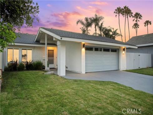 3481  San Marino   Circle, Costa Mesa, CA