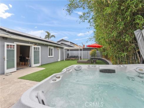 515 Traverse Drive, Costa Mesa, CA