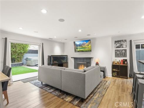 515 Traverse Drive, Costa Mesa, CA