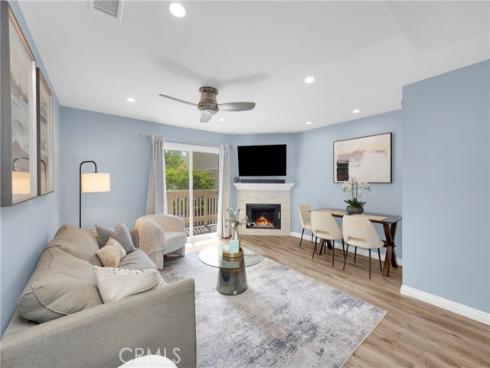 290 Victoria 31 Street, Costa Mesa, CA