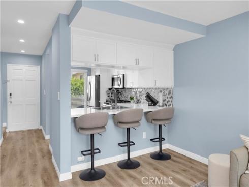 290 Victoria 31 Street, Costa Mesa, CA