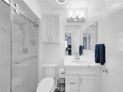 290 Victoria 31 Street, Costa Mesa, CA