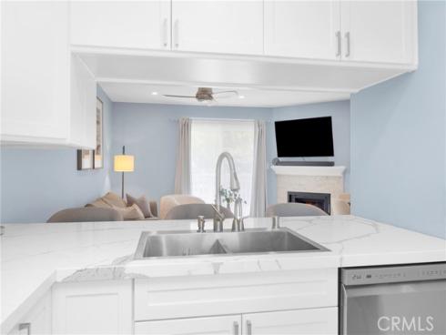 290 Victoria 31 Street, Costa Mesa, CA