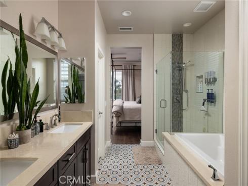 135 Walnut Street, Costa Mesa, CA