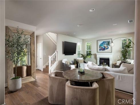 135 Walnut Street, Costa Mesa, CA