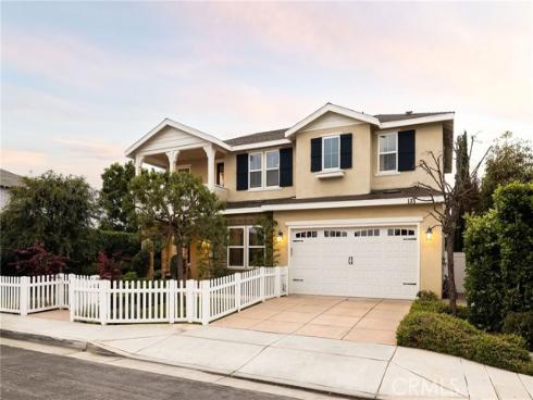 135  Walnut   Street, Costa Mesa, CA