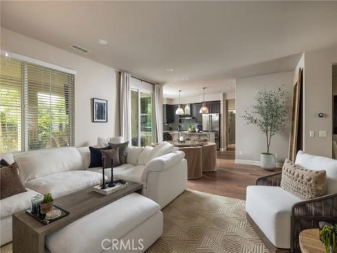 135 Walnut Street, Costa Mesa, CA