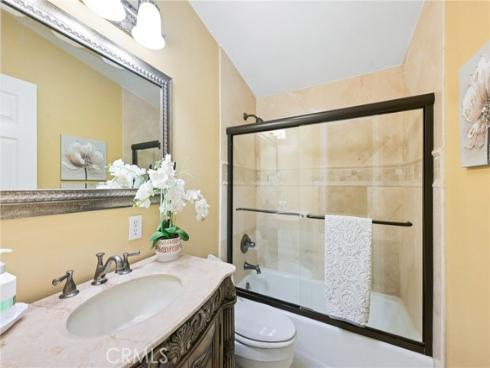 2018 Anaheim Avenue, Costa Mesa, CA