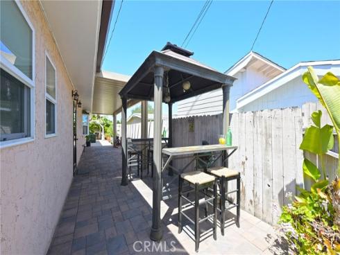 2018 Anaheim Avenue, Costa Mesa, CA