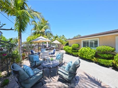 2018 Anaheim Avenue, Costa Mesa, CA