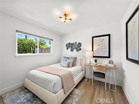 2786 Lorenzo Avenue, Costa Mesa, CA