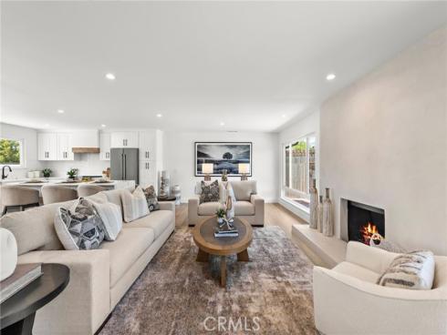 2786 Lorenzo Avenue, Costa Mesa, CA