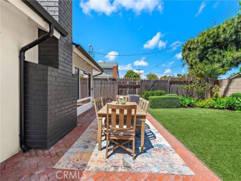 2786 Lorenzo Avenue, Costa Mesa, CA