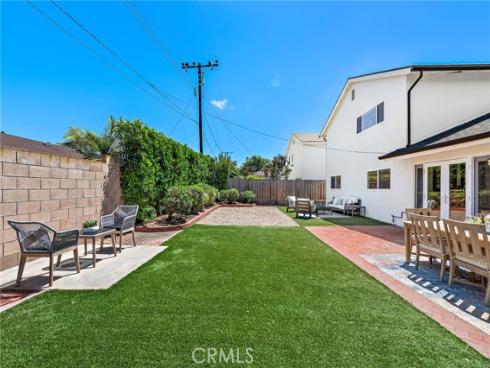 2786 Lorenzo Avenue, Costa Mesa, CA