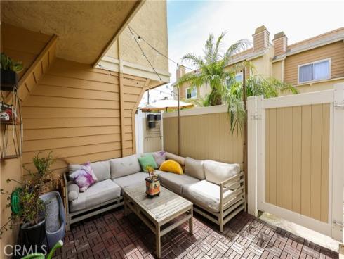 290 Victoria 19 Street, Costa Mesa, CA