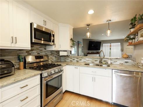 290 Victoria 19 Street, Costa Mesa, CA