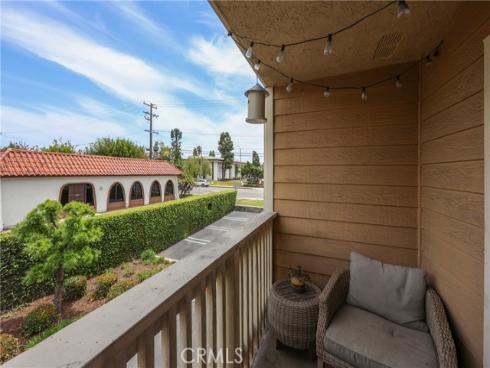 290 Victoria 19 Street, Costa Mesa, CA