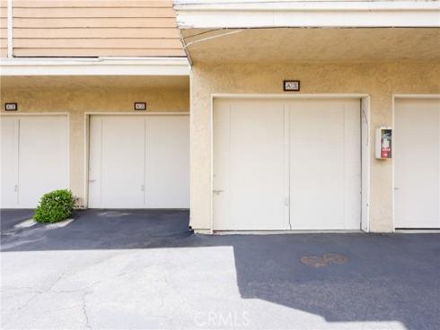 290 Victoria 19 Street, Costa Mesa, CA