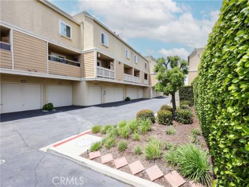 290 Victoria 19 Street, Costa Mesa, CA