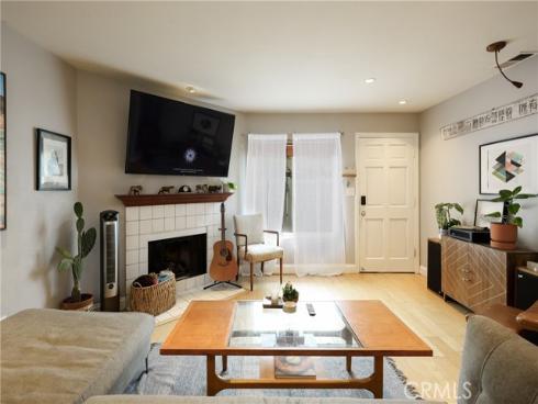 290 Victoria 19 Street, Costa Mesa, CA