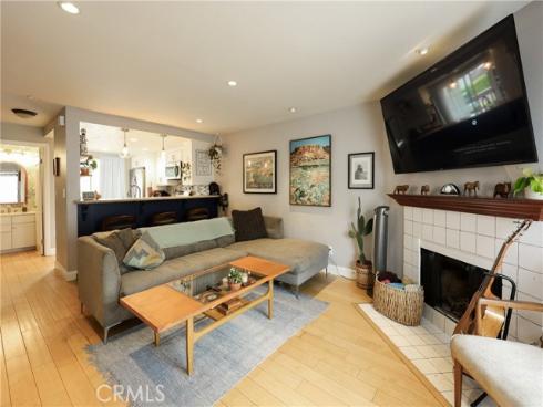 290 Victoria 19 Street, Costa Mesa, CA