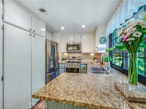 1925 Anaheim 8 Avenue, Costa Mesa, CA