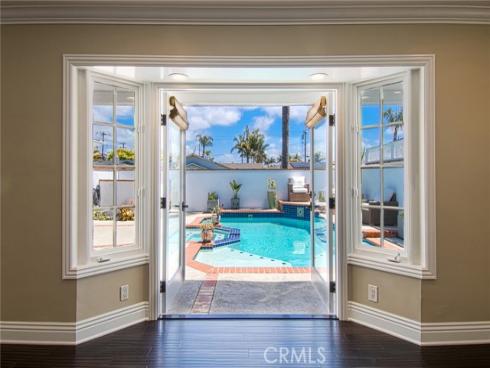 411 Lenwood Drive, Costa Mesa, CA