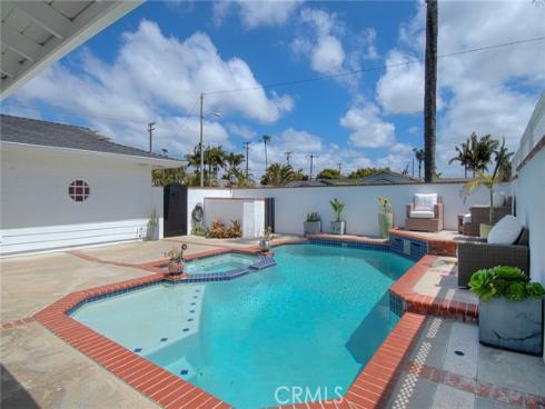 411 Lenwood Drive, Costa Mesa, CA
