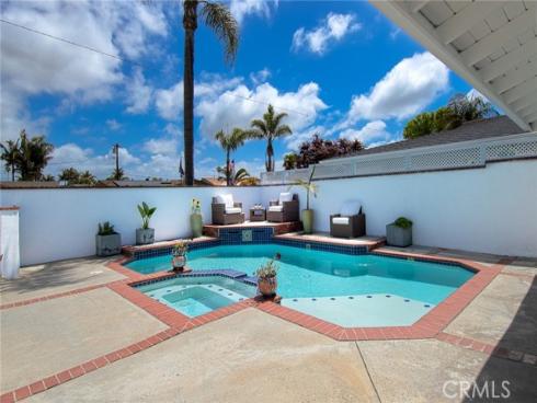 411 Lenwood Drive, Costa Mesa, CA