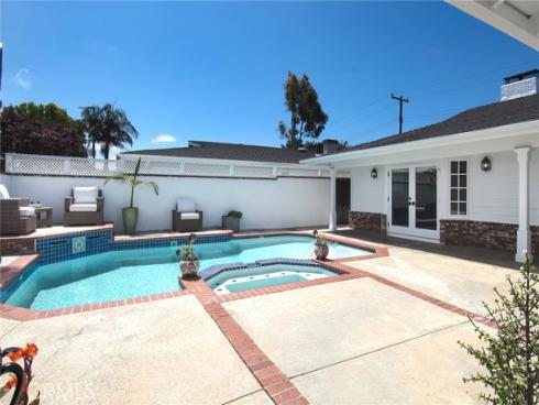 411 Lenwood Drive, Costa Mesa, CA