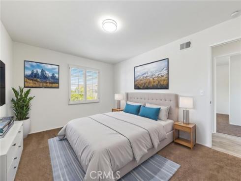 305 Robin Hood Lane, Costa Mesa, CA